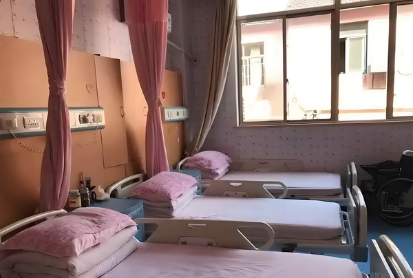 高中学历可以入深户_袁姗姗哀牢山“上班记”：当明星特权遇上蚂蟥 袁姗姗哀牢罗瑜认为