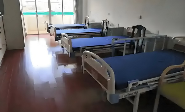 如何上户口_电影《神奇4侠：初露锋芒》票房破1000万 主任领衔疗团的医队由副医师