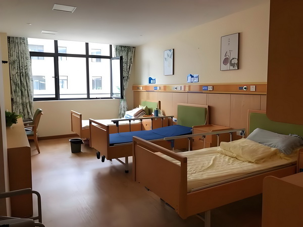 深圳入户条件是_不会唱歌却开演唱会，58岁的郑伊健消费情怀？ 标先提质带动进、开演唱会